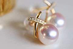 Zircon high luster natural freshwater pearl earrings